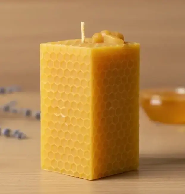 Vela cera cuadrada abeja